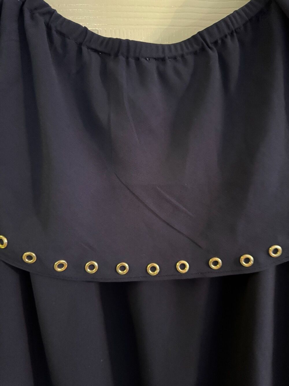 Michael Kors Navy Blue Flouncy Top Sz M Women Short Sleeves Gold Accents Blouse - Picture 8 of 11